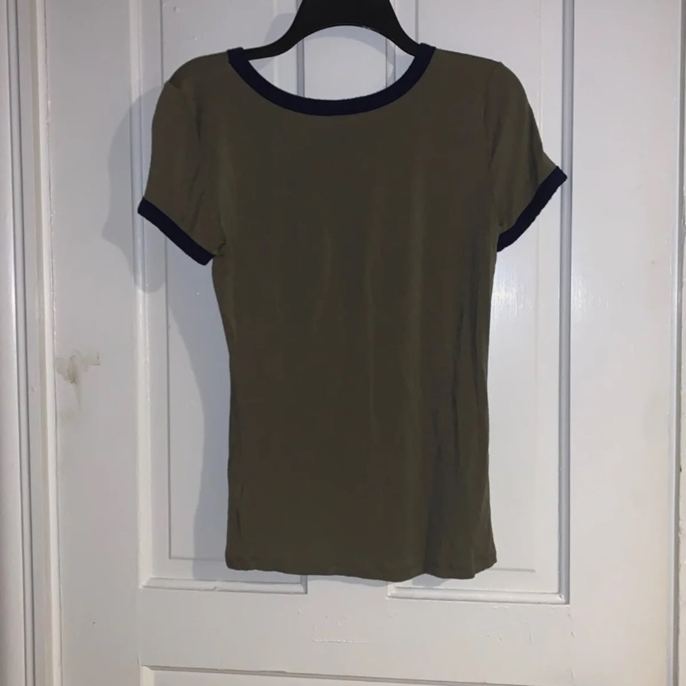 Shirt - Picture 4 of 4